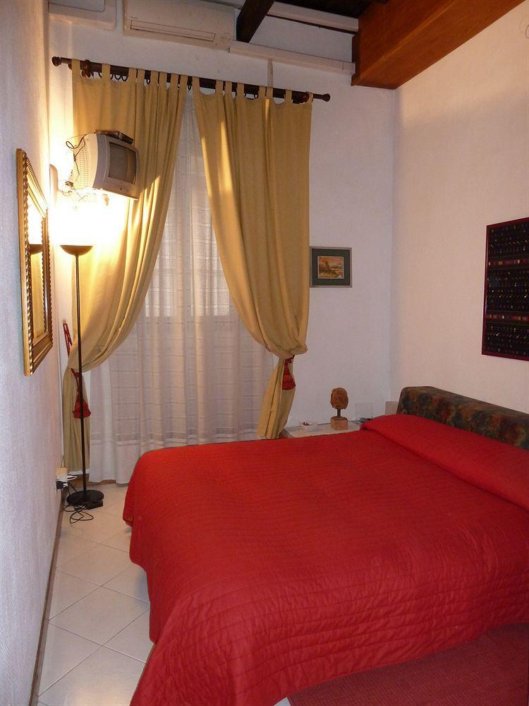 Bed and Breakfast Bb Santa Rosa Витербо Экстерьер фото