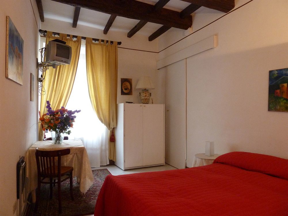 Bed and Breakfast Bb Santa Rosa Витербо Экстерьер фото