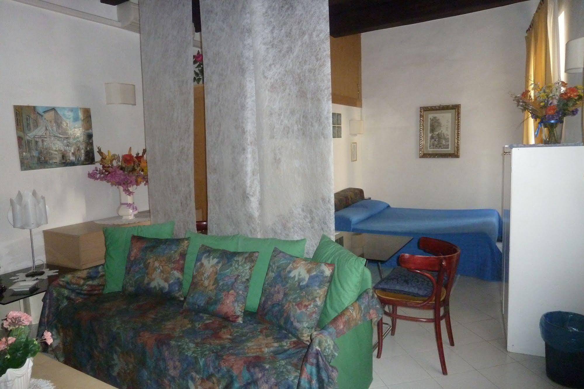 Bed and Breakfast Bb Santa Rosa Витербо Экстерьер фото
